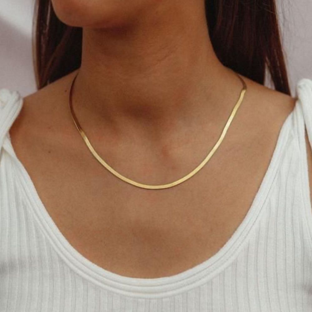 Elegant Gold Necklace M340